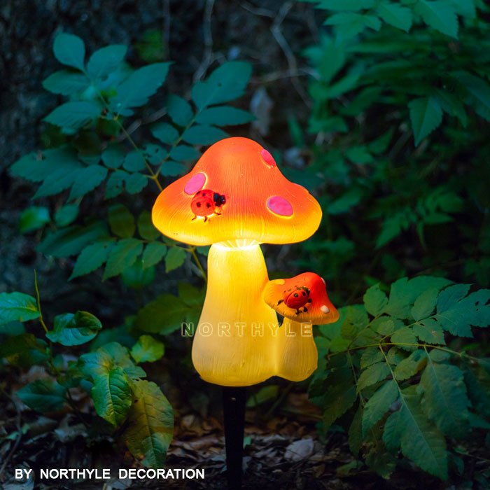 ladybug mushroom light for garden
