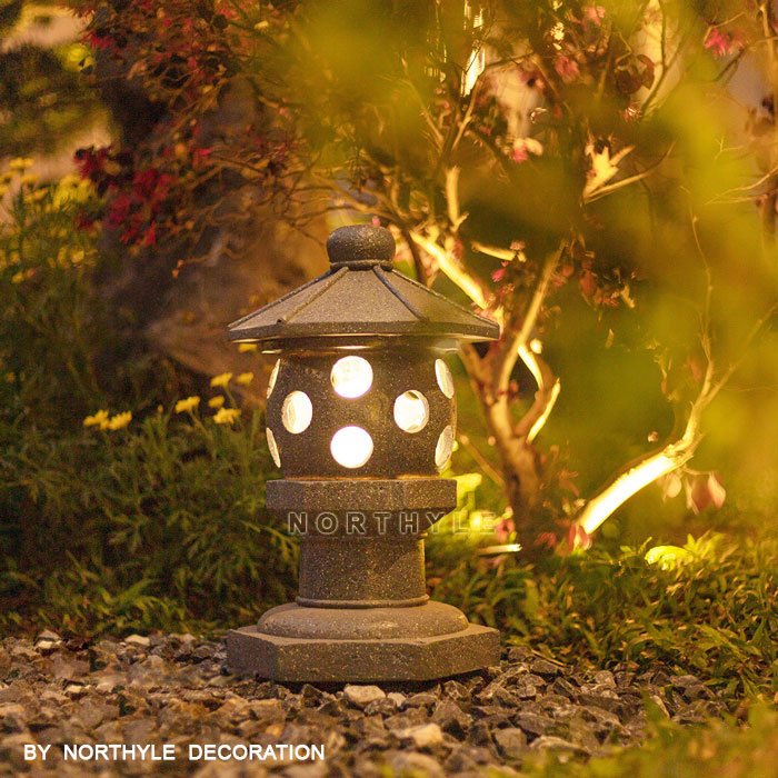 chinese lawn lights (2)