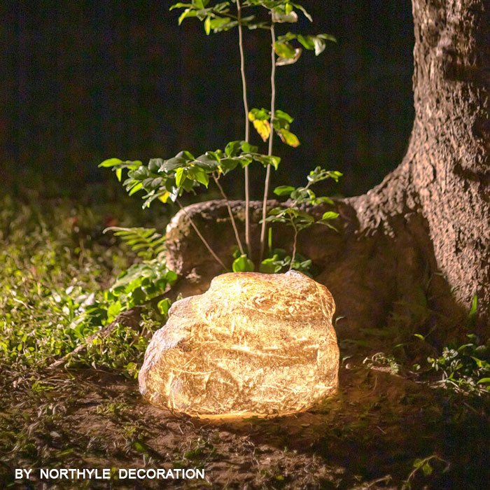 garden stone statue light