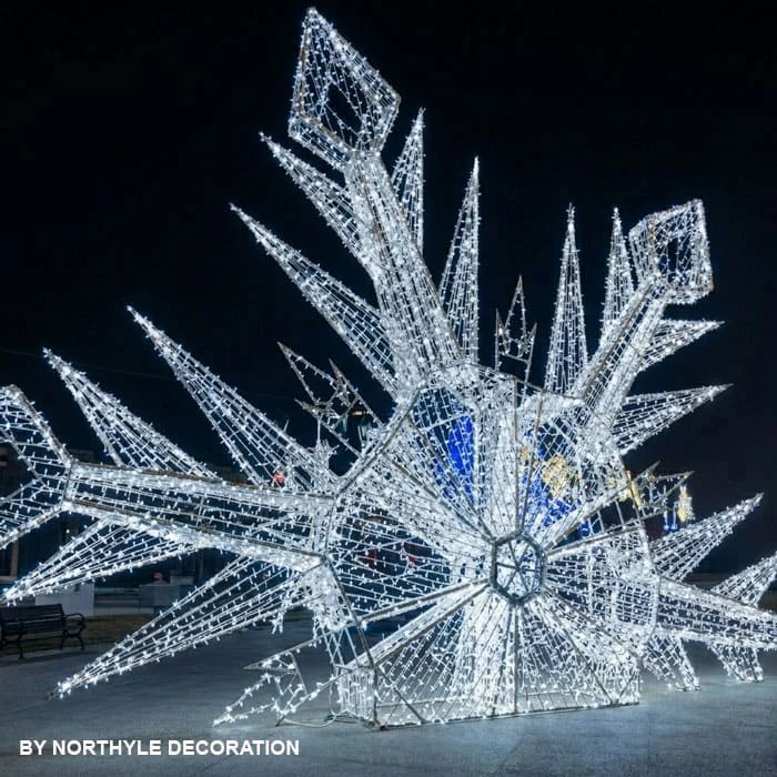 Giant 3D LED Snowflake Tower Light