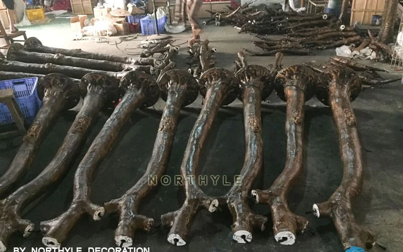 high simulation tree trunk production for commercial lighted tree